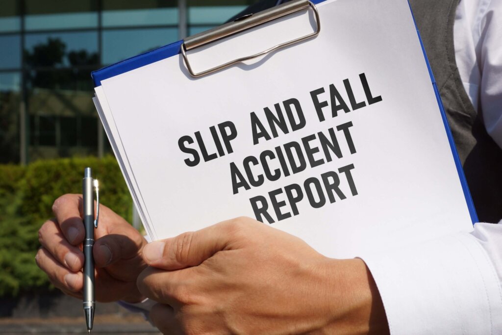 The slip and fall accident report is displayed with a text